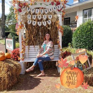 Meet your Posher, Crystal